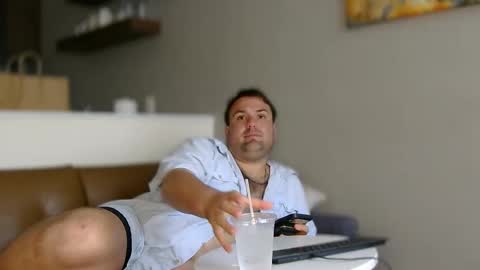 chubbygaymanbigfeet online show from June 12, 6:07 pm