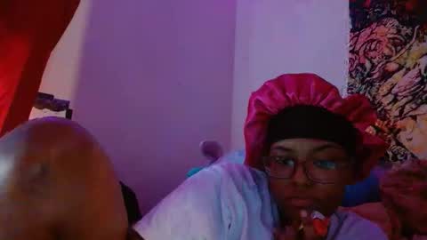 Mommy milf online show from May 15, 11:29 am