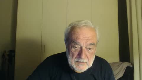 ciaoamoremio3 online show from December 22, 11:11 pm