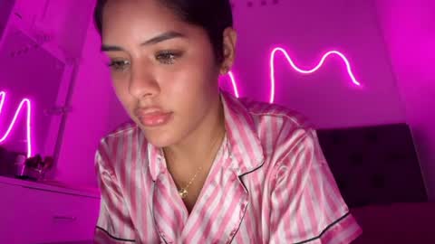 ciaxxmendezz online show from July 7, 6:23 pm