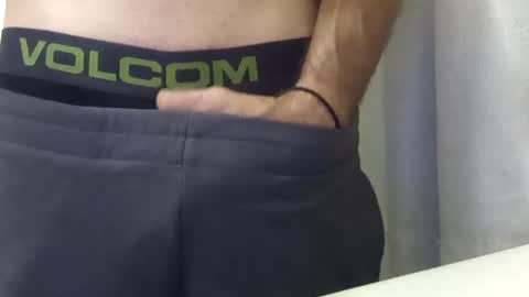 Snapshot of ciestep8216 chatting on October 16, 8:47 am ciestep8216 online show from October 16, 8:47 am