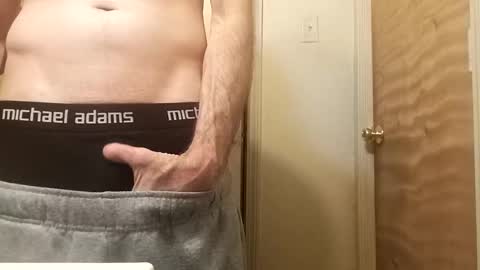 Snapshot of ciestep8216 chatting on February 18, 7:21 am ciestep8216 online show from February 18, 7:21 am