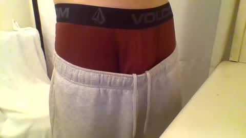 Snapshot of ciestep8216 chatting on September 28, 8:23 am ciestep8216 online show from September 28, 8:23 am