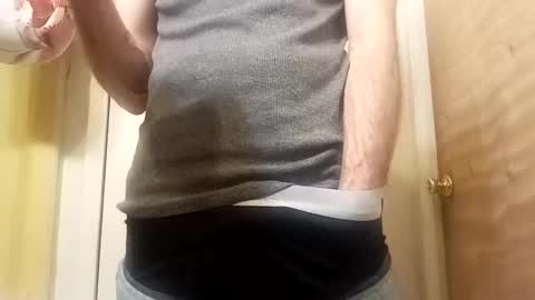 Snapshot of ciestep8216 chatting on February 21, 3:56 am ciestep8216 online show from February 21, 3:56 am