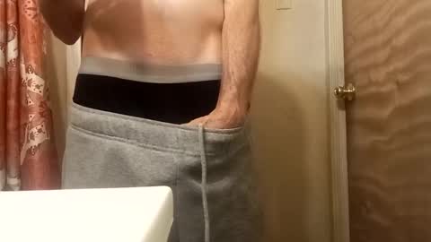 Snapshot of ciestep8216 chatting on March 1, 9:07 am ciestep8216 online show from March 1, 9:07 am