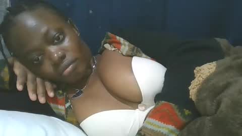 Snapshot of cilia_petite chatting on October 20, 2:00 pm cilia petite online show from October 20, 2:00 pm