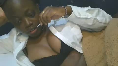 Snapshot of cilia_petite chatting on October 16, 11:47 pm cilia petite online show from October 16, 11:47 pm