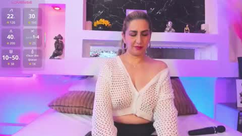 Cinthya  online show from February 26, 2:42 pm