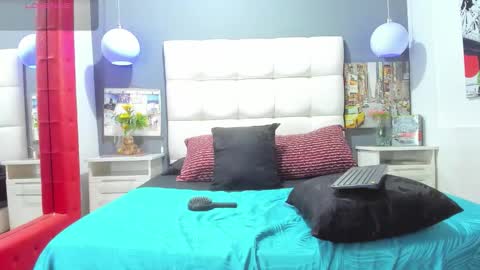 Snapshot of cinthya_walker1 chatting on October 21, 1:16 pm cinthya_walker1 online show from October 21, 1:16 pm