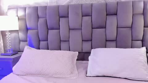 CintiaCollins  online show from February 22, 11:24 pm