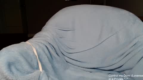 Snapshot of circeeve chatting on December 5, 10:06 pm circeeve was circebubbly 3 online show from December 5, 10:06 pm