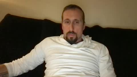 citizen747 online show from October 31, 3:51 am