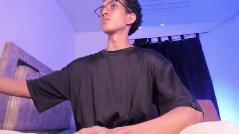 cj_davis1 online show from February 9, 2:26 am