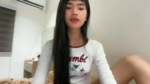 claire_siroksi online show from July 27, 11:07 am