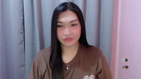 CLAIRE online show from July 27, 5:54 pm