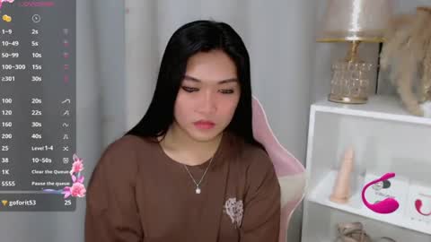 CLAIRE online show from July 22, 2:52 pm