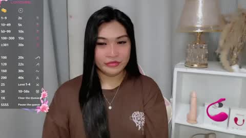 CLAIRE online show from June 29, 1:55 pm
