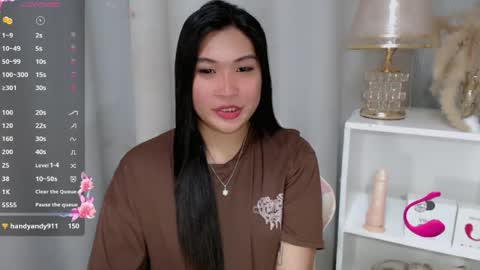 CLAIRE online show from July 6, 5:37 pm