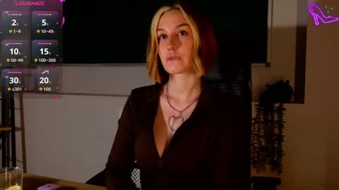 Claire online show from June 28, 3:08 pm