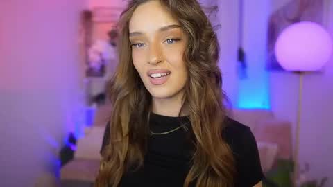 Clara smile online show from December 19, 7:53 pm