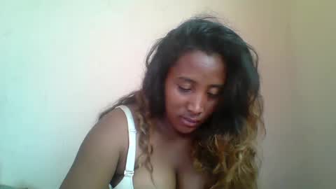 Clarah0123 online show from March 4, 1:17 pm