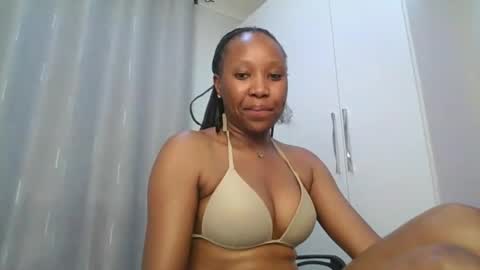 clara11 online show from October 7, 10:28 pm