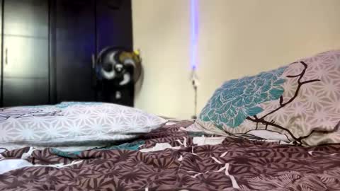 Clarentz bby online show from November 26, 6:59 pm