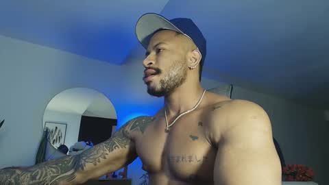 clark_strong online show from November 12, 8:55 pm