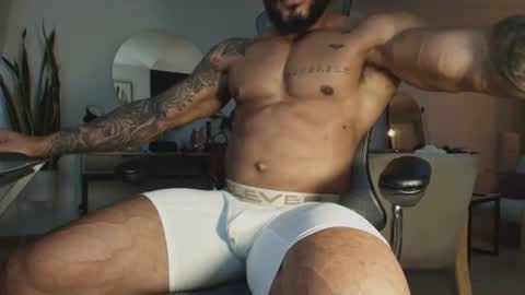 clark_strong online show from June 12, 11:42 am