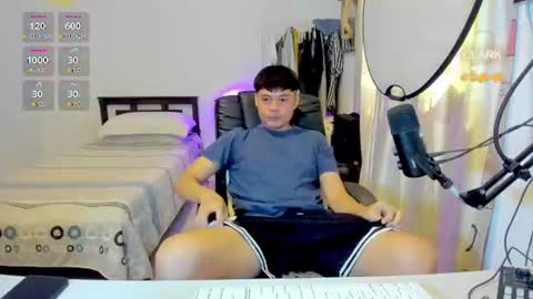 Clark online show from July 15, 1:33 am
