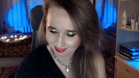 classyinna online show from October 30, 9:54 am