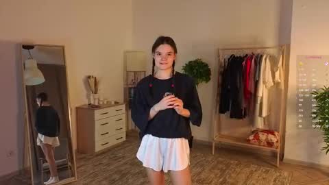 Lei your Angel online show from February 11, 1:20 am