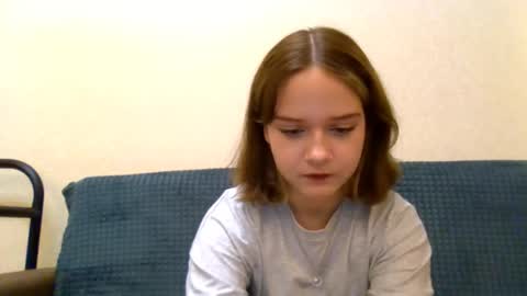 clementinaaures online show from November 3, 2:07 pm