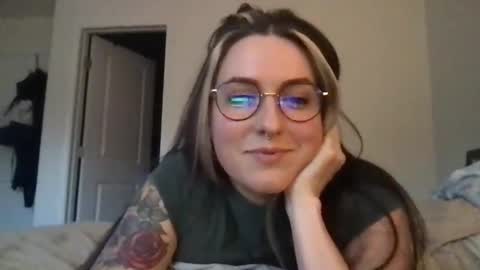 clemmy and bane online show from September 16, 11:30 pm