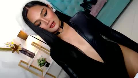 Cleo online show from January 9, 5:35 am