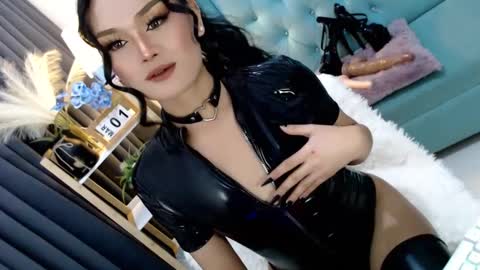 Cleo online show from March 1, 9:59 pm