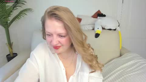 cleoxotie online show from June 14, 2:11 am