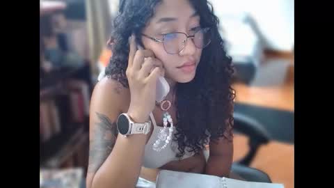 Clitia online show from April 13, 8:02 pm