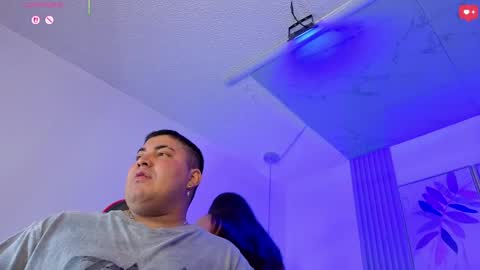 Cloe x Billy online show from April 8, 1:47 pm