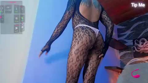 cloee_cameron online show from July 28, 8:23 pm