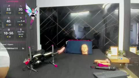 Snapshot of cloee_rabbyt chatting on October 6, 11:39 am CLOE online show from October 6, 11:39 am
