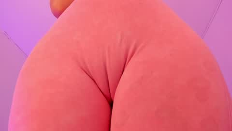 cloe online show from October 25, 9:04 pm