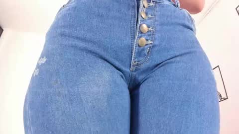 cloe online show from March 1, 9:04 pm