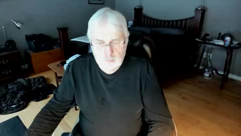 Snapshot of cloudalert62 chatting on January 31, 11:03 pm cloudalert62 online show from January 31, 11:03 pm