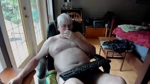 Snapshot of cloudalert62 chatting on October 18, 8:02 pm cloudalert62 online show from October 18, 8:02 pm