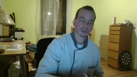 Snapshot of clouplefun chatting on March 5, 8:10 am clouplefun online show from March 5, 8:10 am