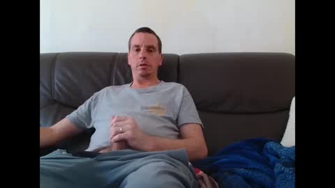 Snapshot of clouplefun chatting on October 8, 12:11 pm clouplefun online show from October 8, 12:11 pm