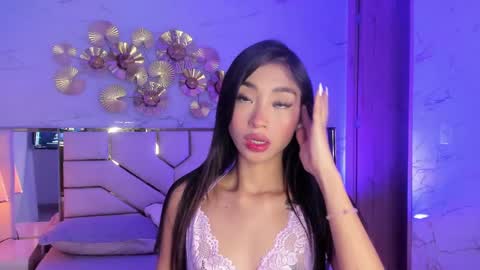 Eilyn online show from June 9, 11:21 am