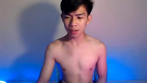 clyde_twinkx online show from June 7, 2:44 pm