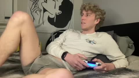 Clyde Austin online show from February 16, 3:37 am